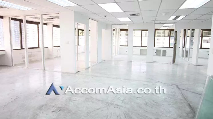  2  Office Space For Rent in Sukhumvit ,Bangkok BTS Asok - MRT Sukhumvit at Rajapark Building AA17104